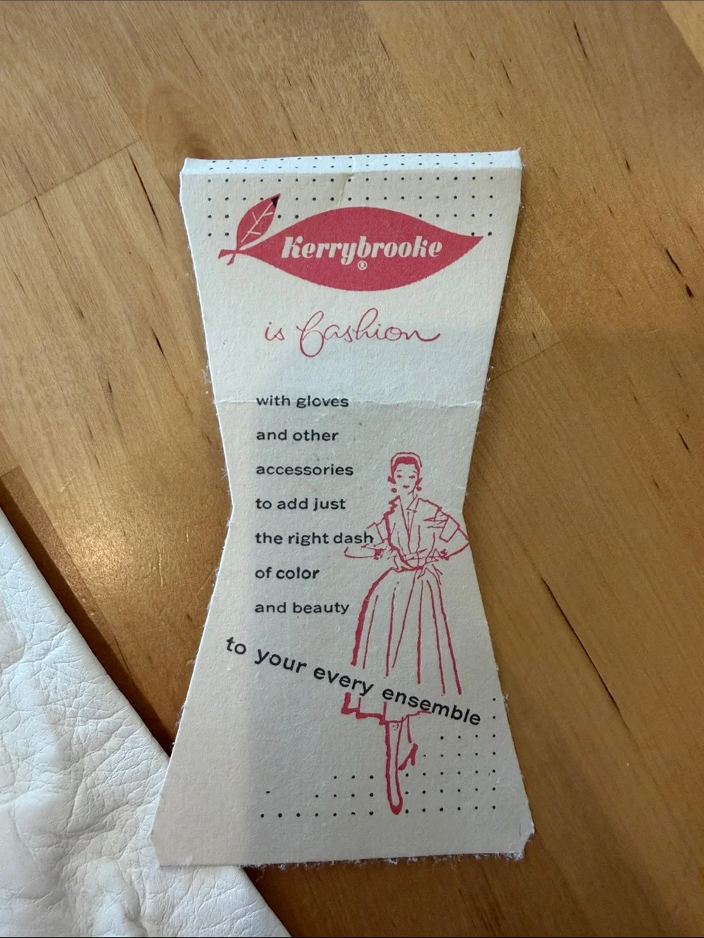 Vintage new in package White Leather Gloves with Embroidered Detail